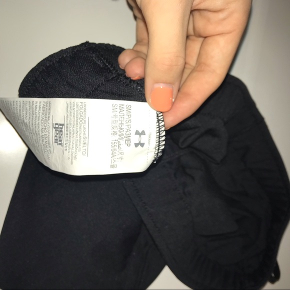 Under Armour Workout Shorts - Picture 3 of 3